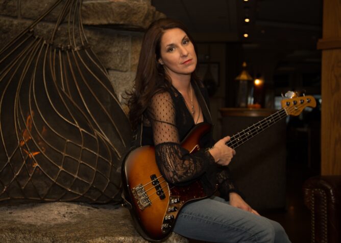 Alison Keslow Music By the River