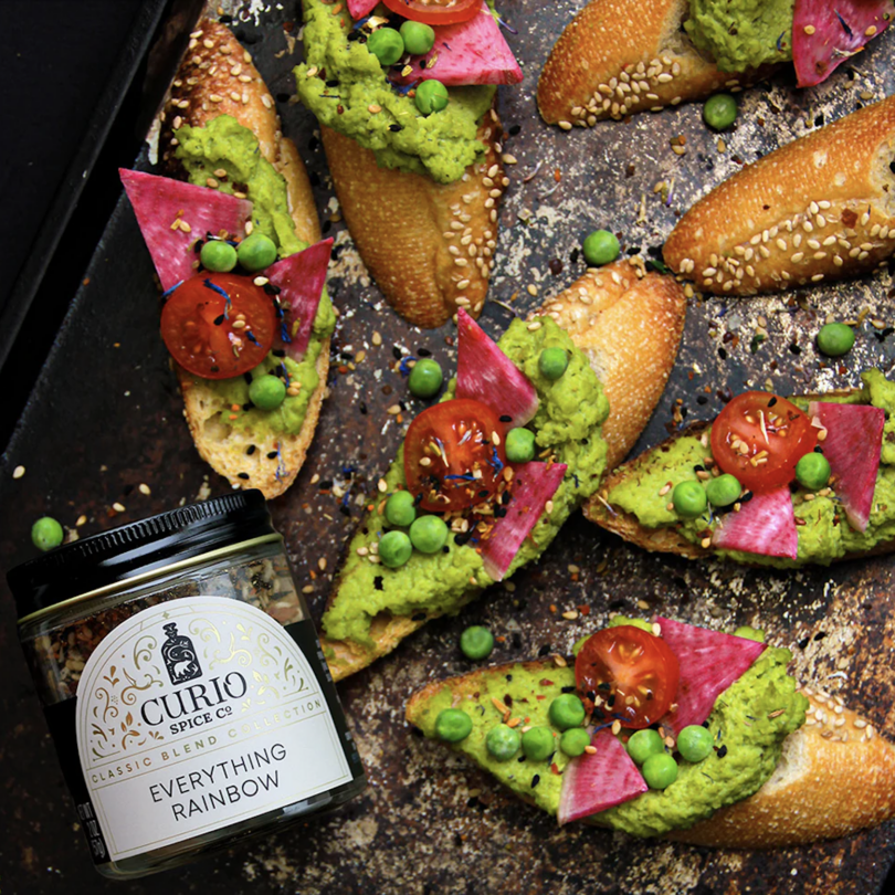 Curio Everything Rainboiw Pea Hummus